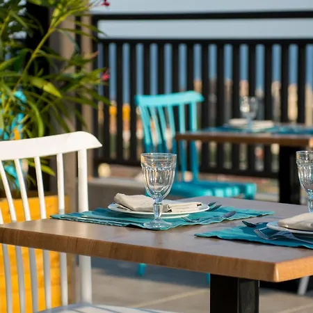 Nevis & Aqua Park Üdülőközpont 4*