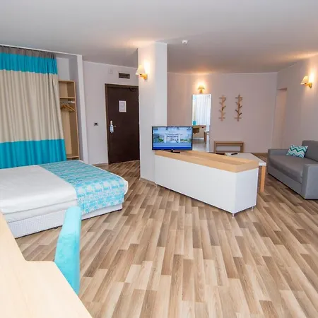 Complex Nevis & Aqua Park 4*